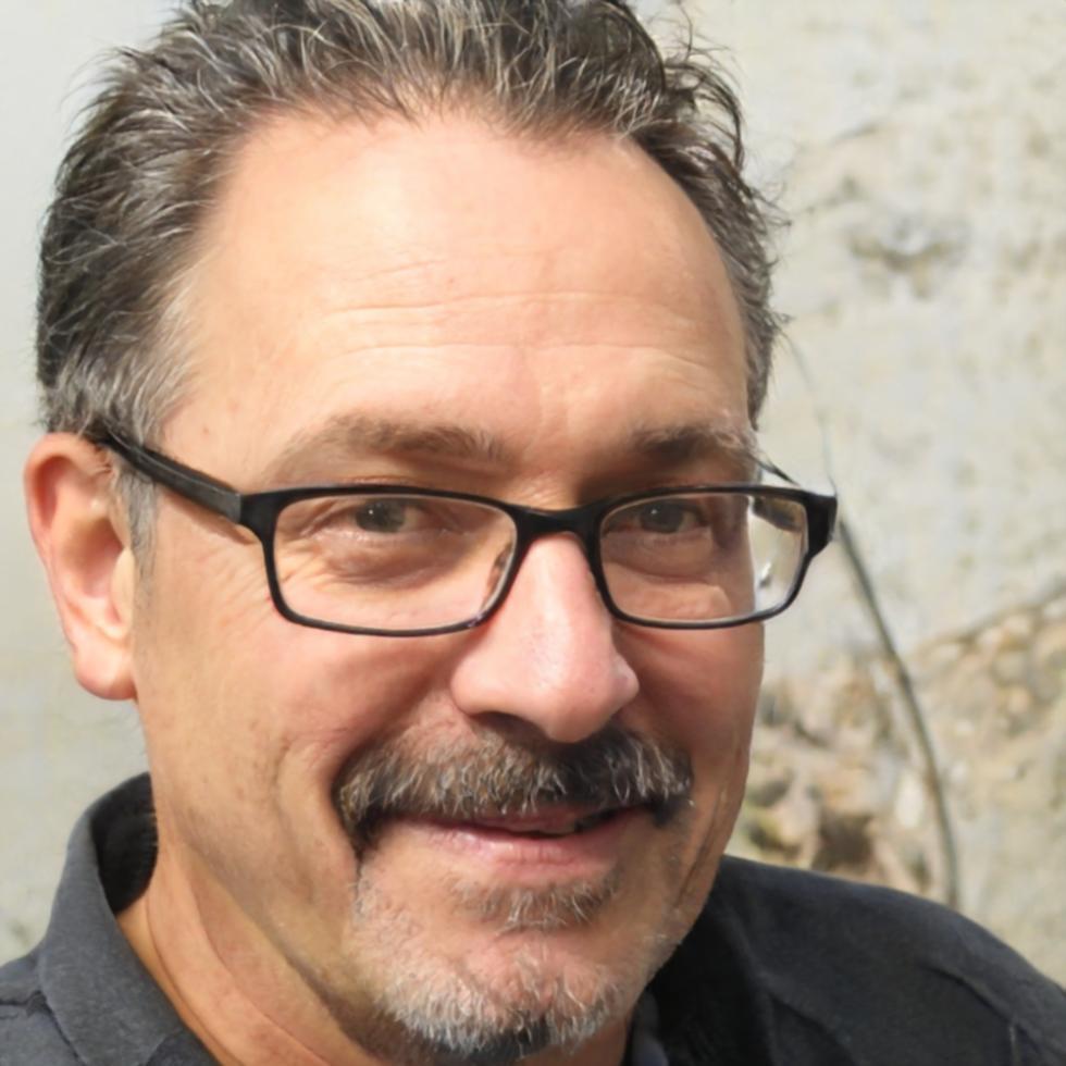 Dr. Michael Weber, Finanzexperte und Kursleiter bei xenorithlava